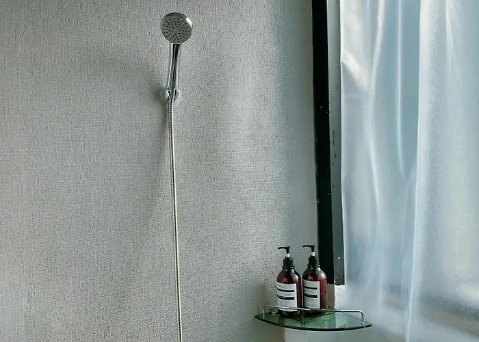 10, Near Hongik Univ, 2 Shower Rooms, Big House アパート